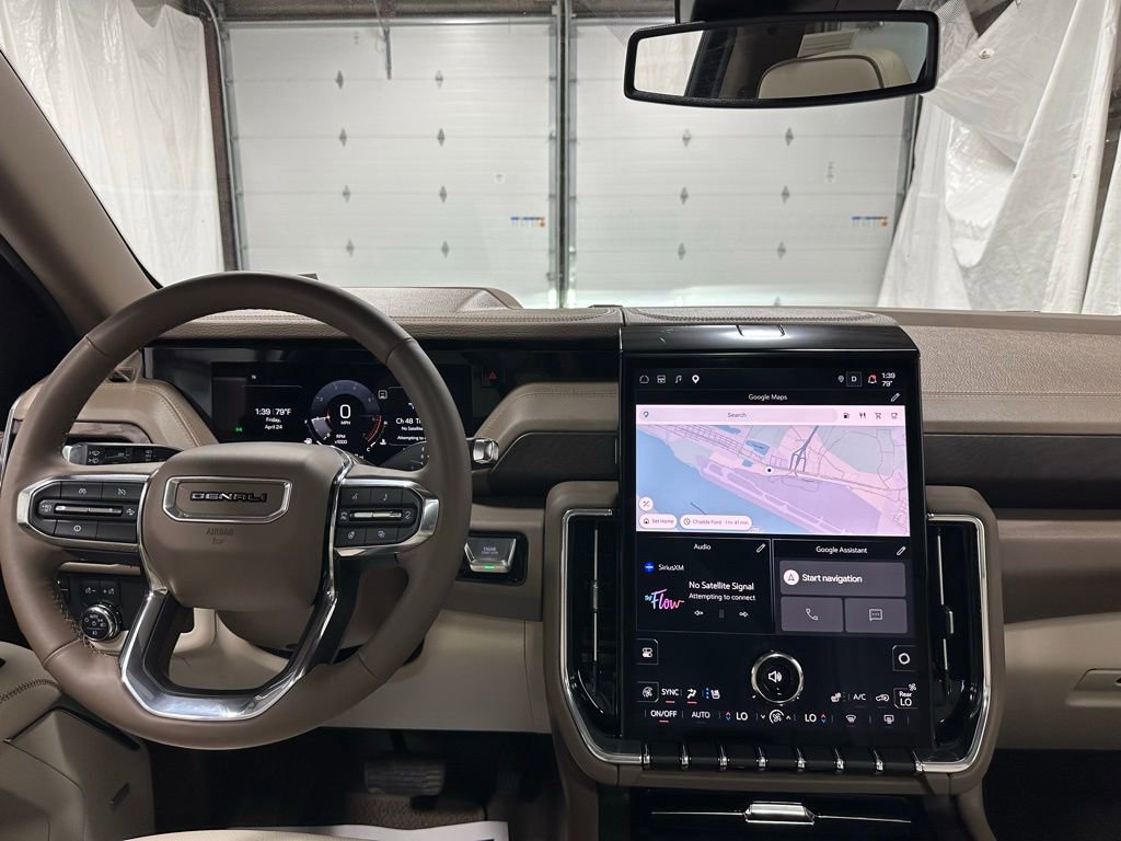 Used 2025 GMC Yukon XL Denali w/ Sun & Power Step Package AWD/4WD image 16