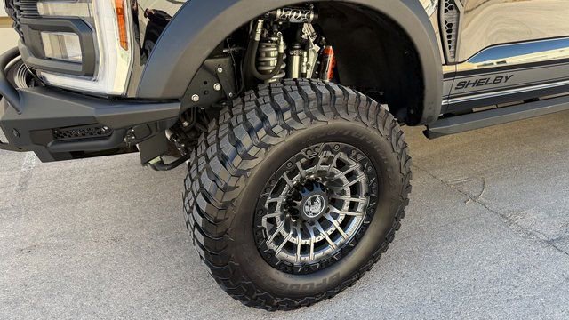 Used 2024 Ford F250 Lariat w/ Lariat Ultimate Package image 5