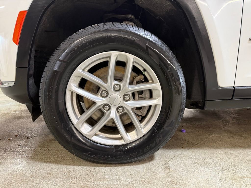 Certified 2023 Jeep Grand Cherokee L Laredo w/ Luxury Tech Group I image 36