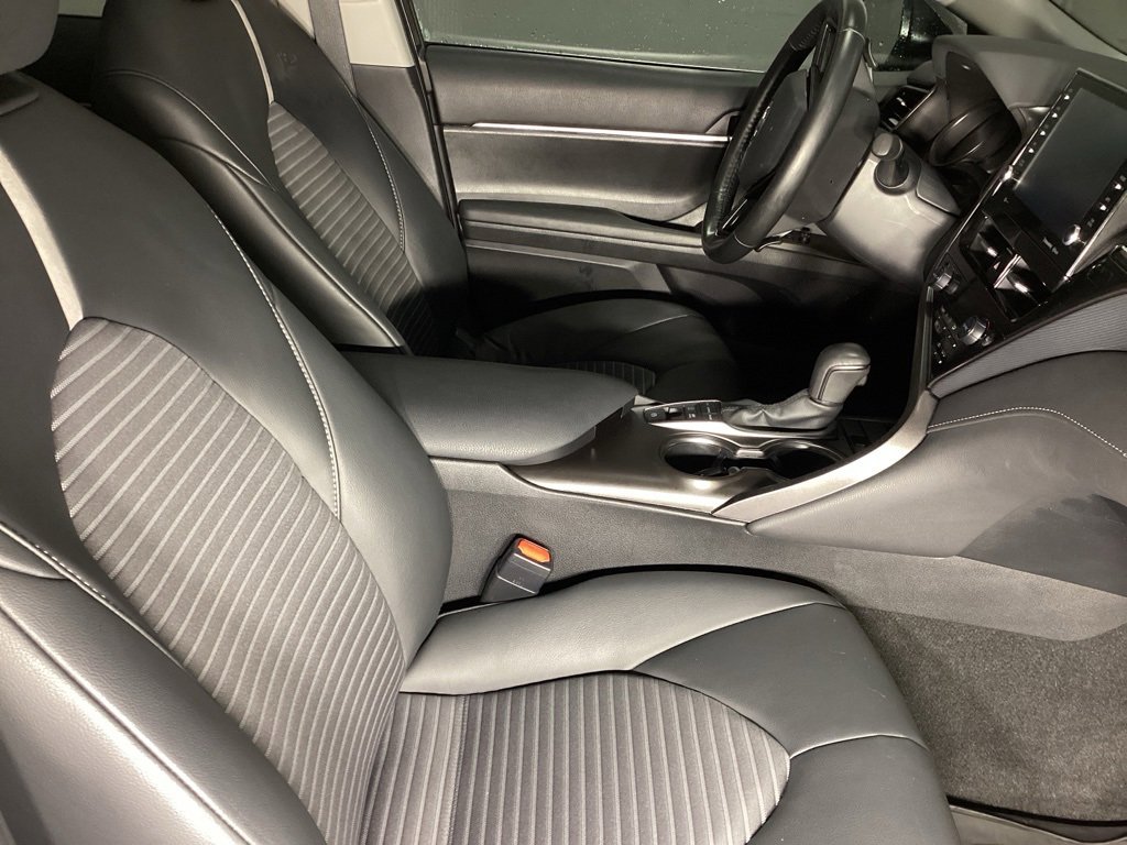 Certified 2024 Toyota Camry SE image 4