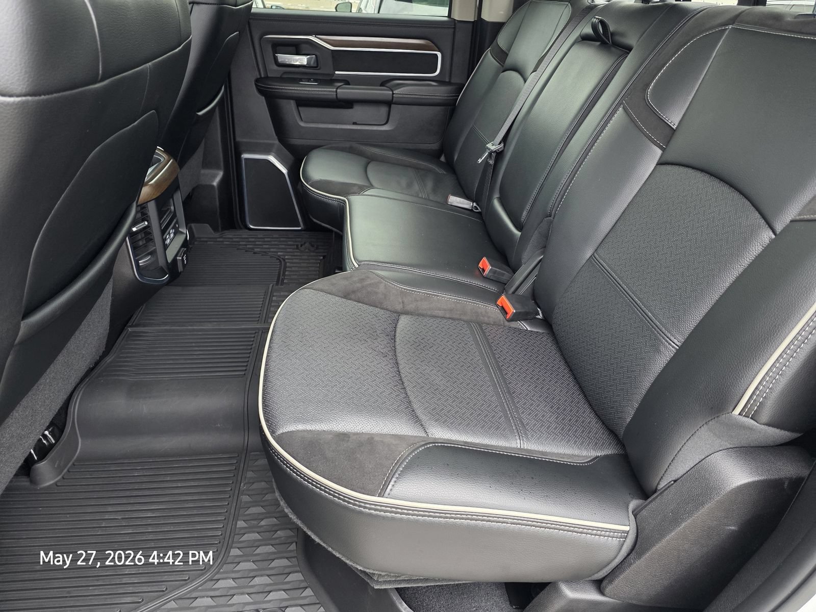 Used 2024 RAM 3500 Laramie w/ Safety Group AWD/4WD image 21