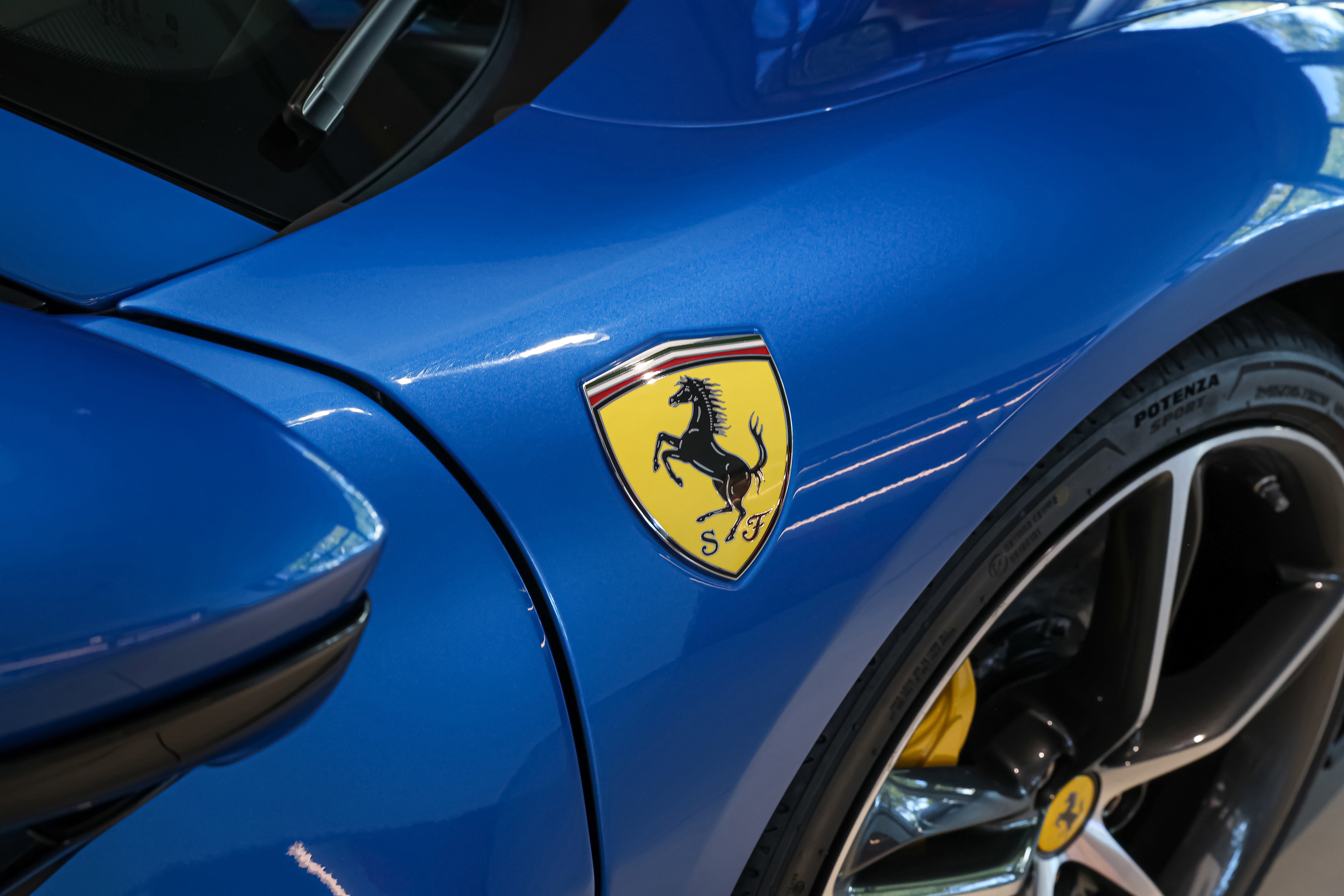 Used 2024 Ferrari 296 GTS image 25