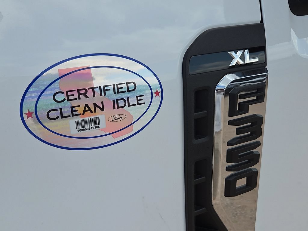 New 2026 Ford F350 XL w/ XL Chrome Package AWD/4WD image 15