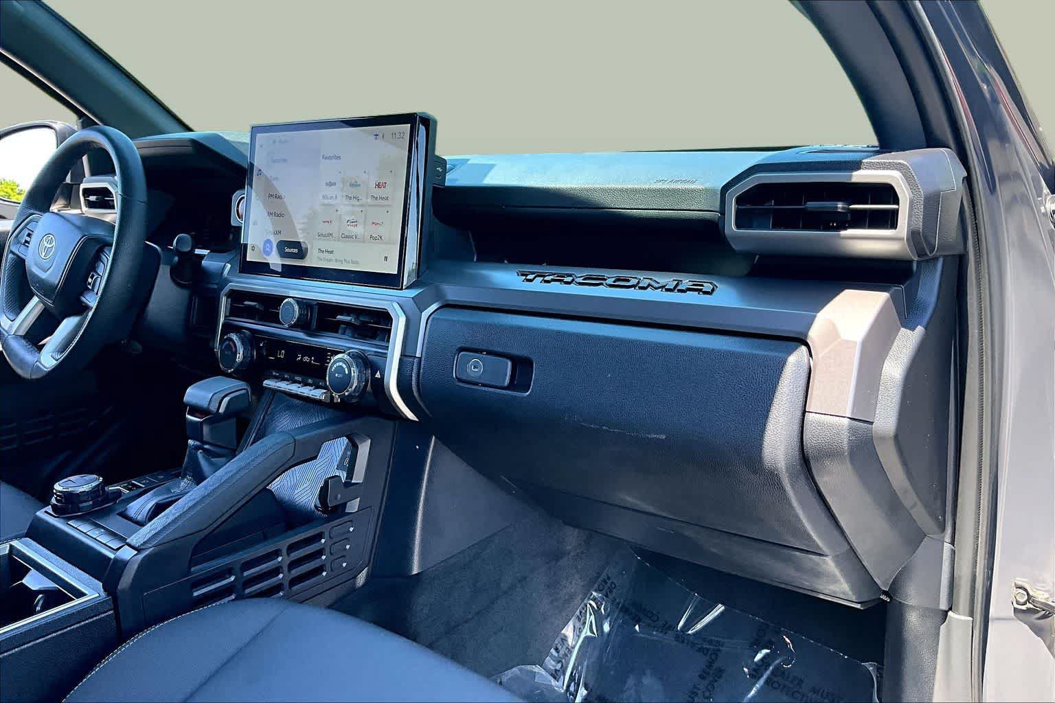 Used 2024 Toyota Tacoma TRD Off-Road AWD/4WD image 18