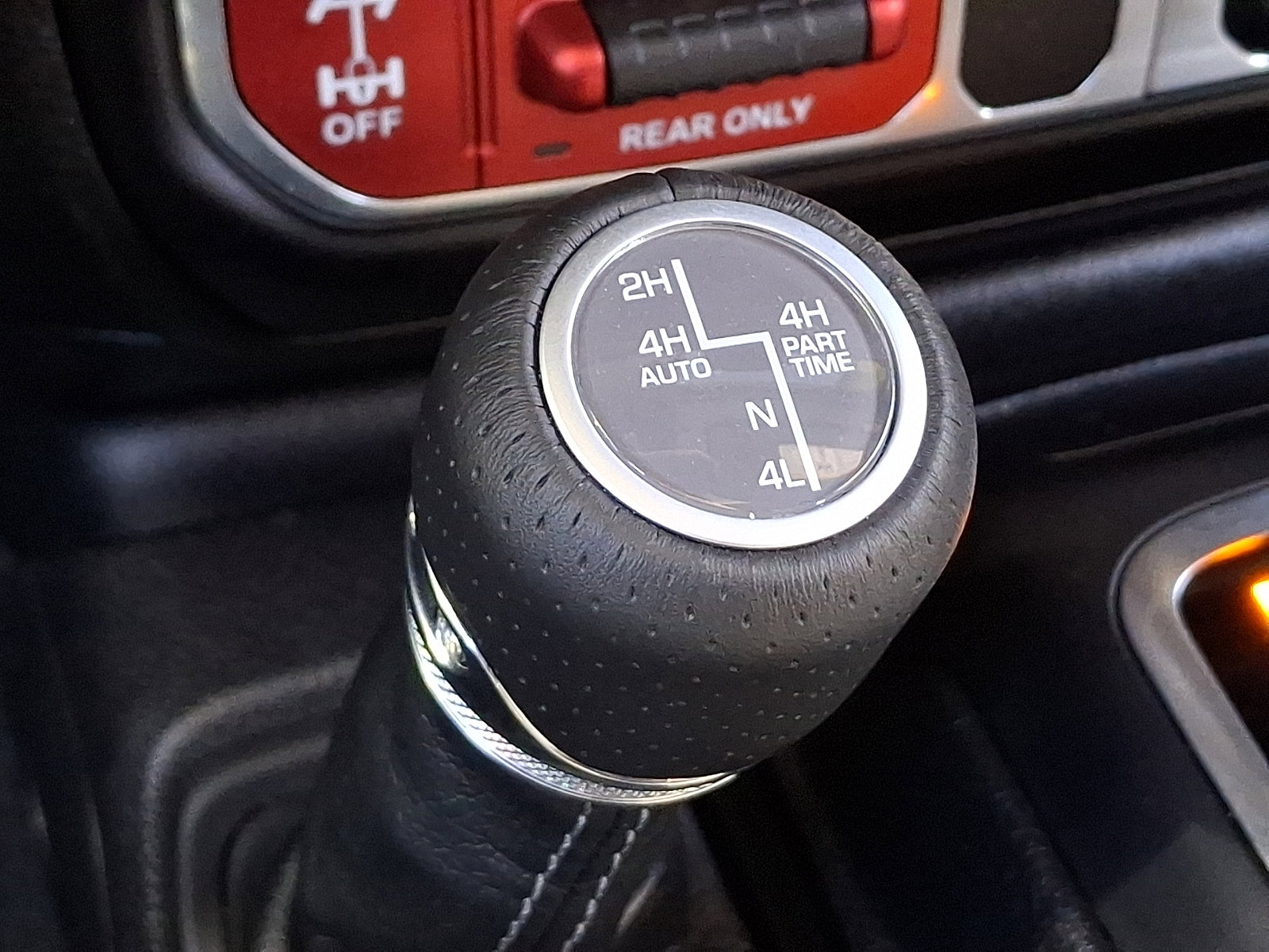 Certified 2026 Jeep Gladiator Mojave image 25