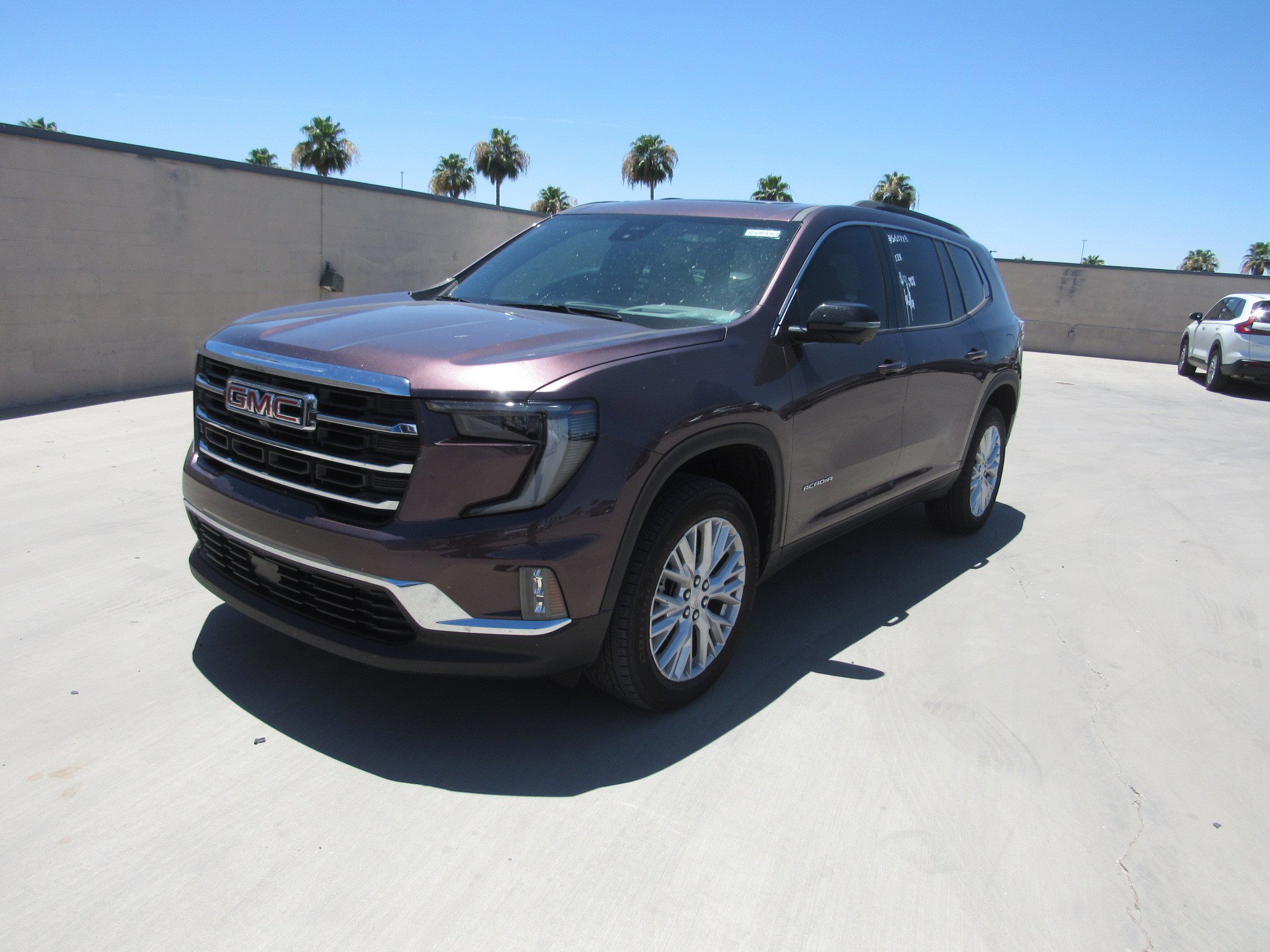 Used 2024 GMC Acadia Elevation w/ Luxury Package FWD image 1