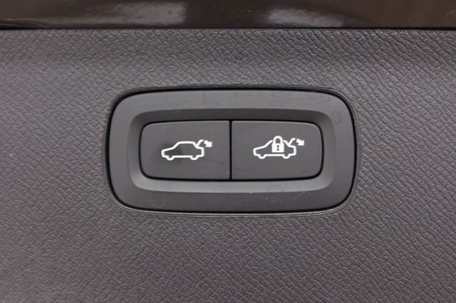Used 2024 Volvo XC90 T8 Ultimate w/ Protection Package Premier AWD/4WD image 30