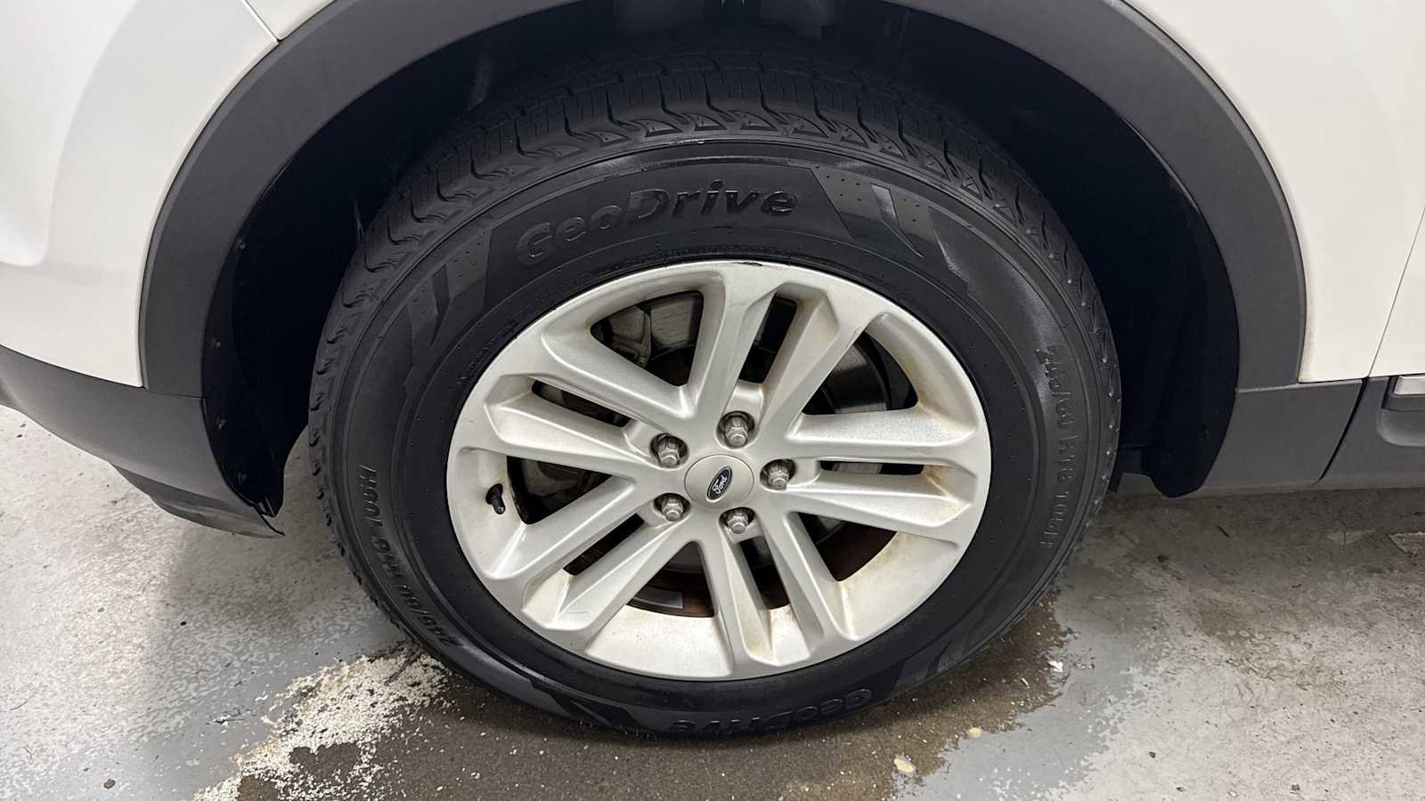 Used 2013 Ford Explorer XLT image 10