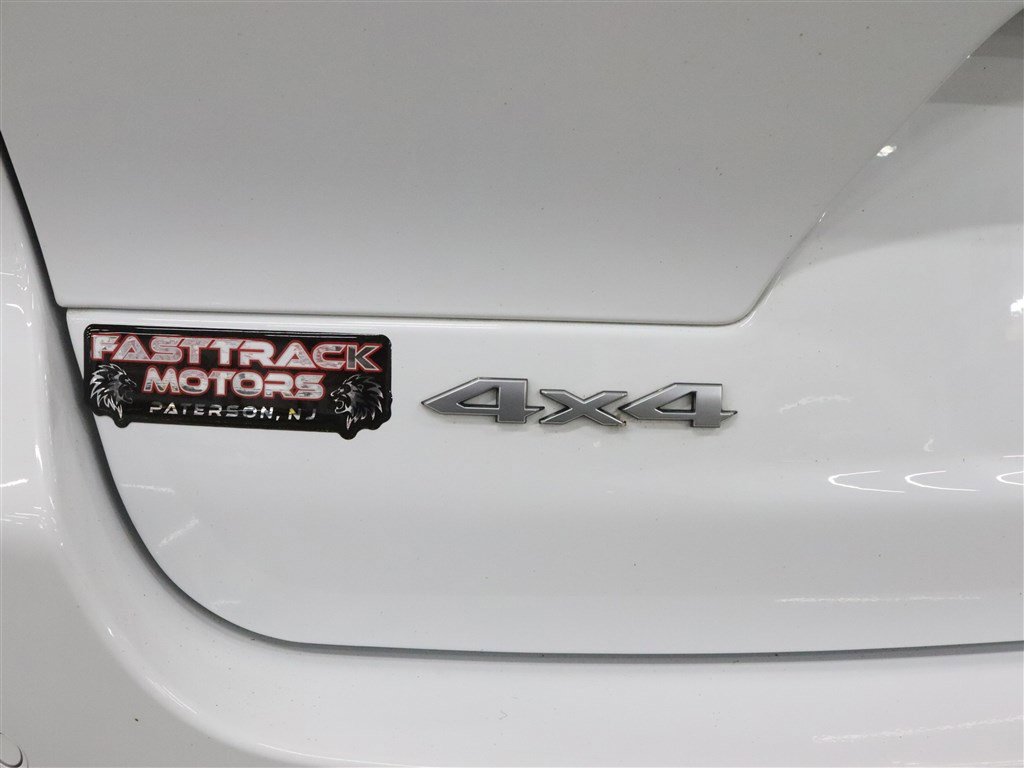 Used 2023 Jeep Grand Cherokee L Summit AWD/4WD image 9