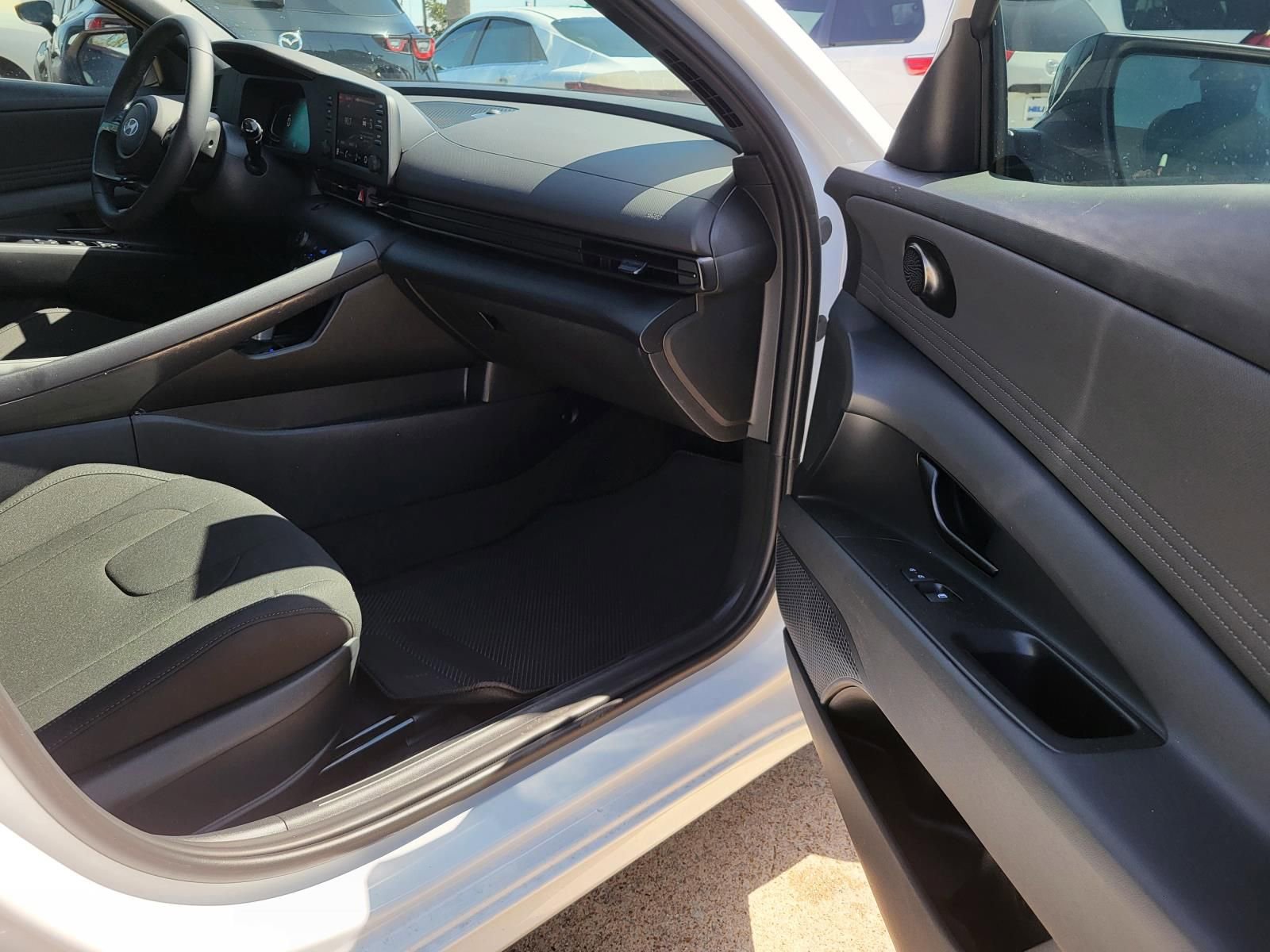 New 2026 Hyundai Elantra SEL Sport image 6