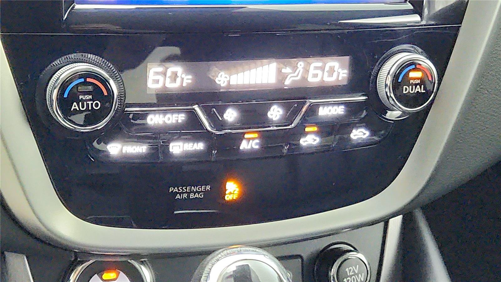Used 2024 Nissan Murano SV FWD image 31
