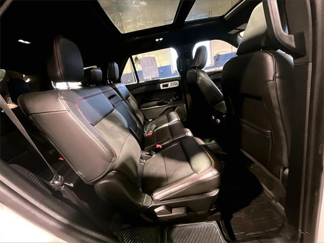 Used 2023 Ford Explorer ST-Line w/ Class IV Trailer Tow Package image 23