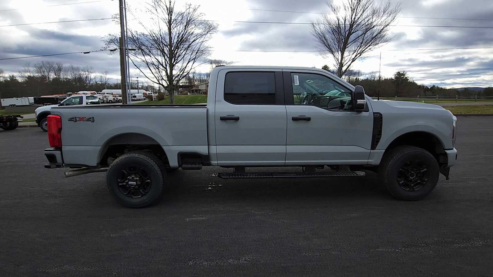 New 2026 Ford F250 XL w/ STX Appearance Package AWD/4WD image 9