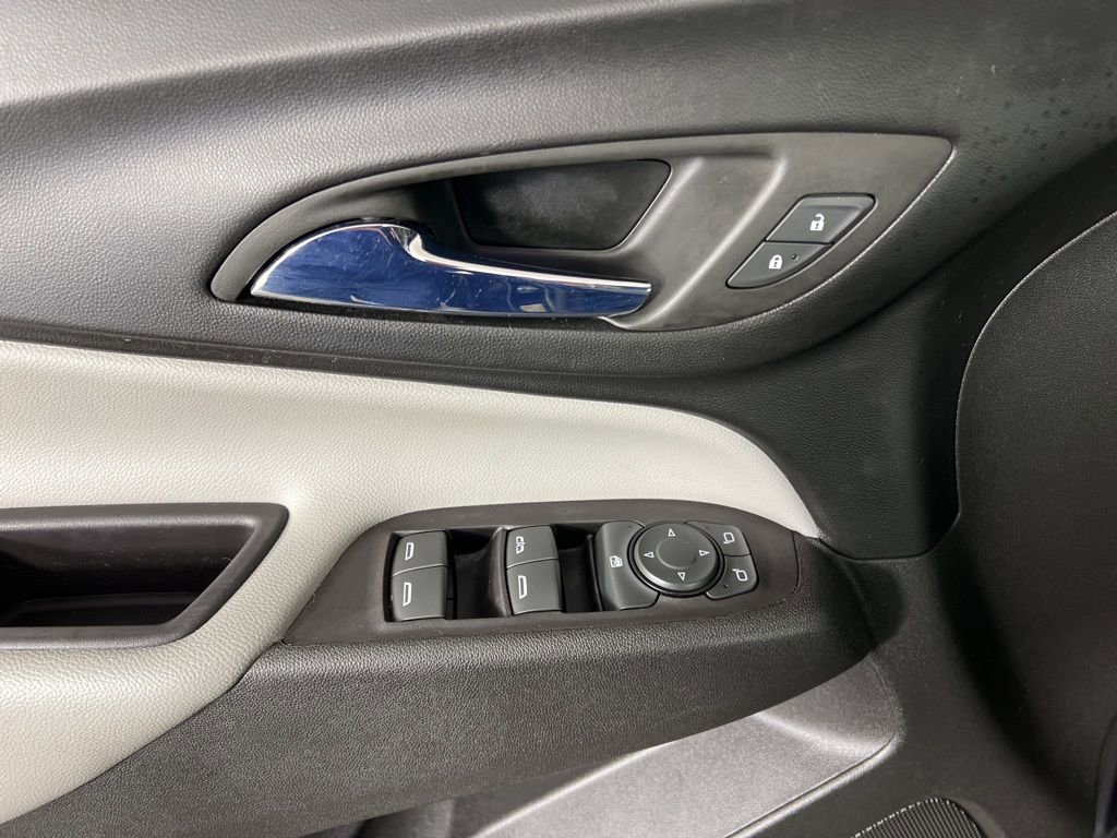 Used 2022 Chevrolet Equinox LS w/ LS Convenience Package FWD image 14