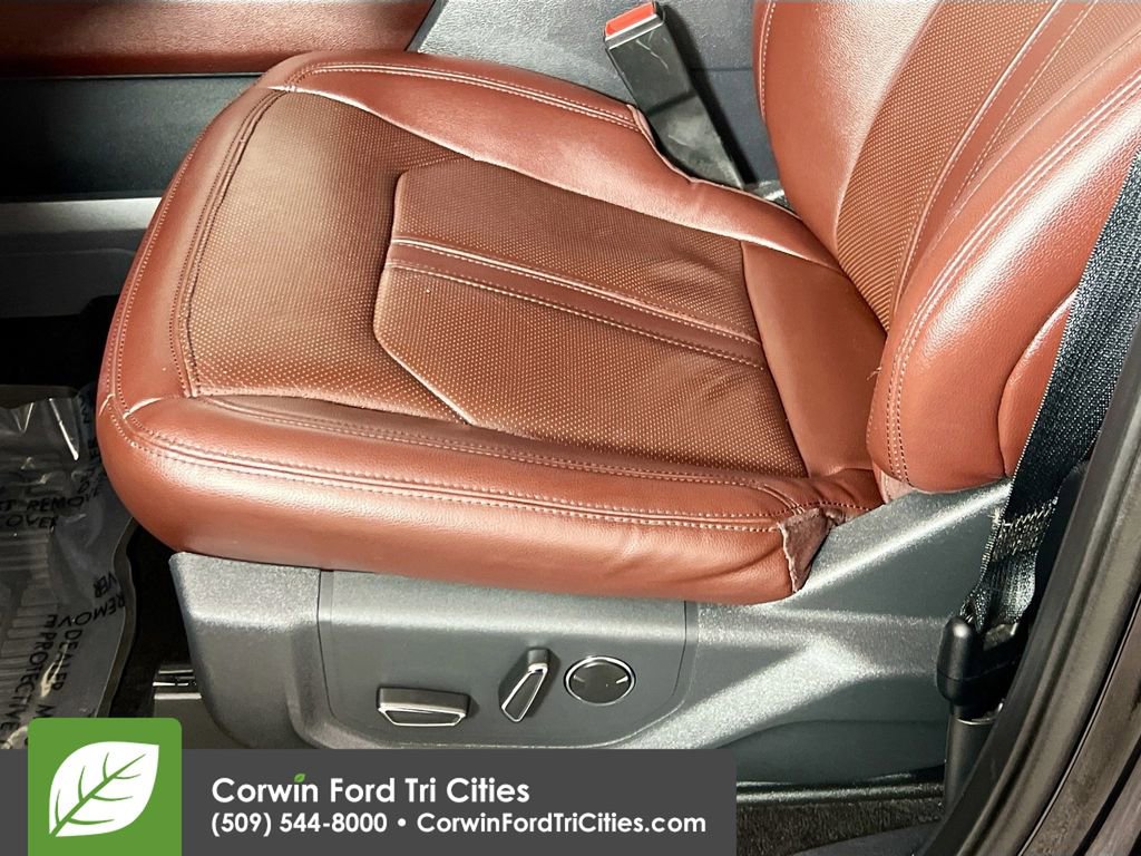 Used 2022 Ford Expedition Max Limited image 24