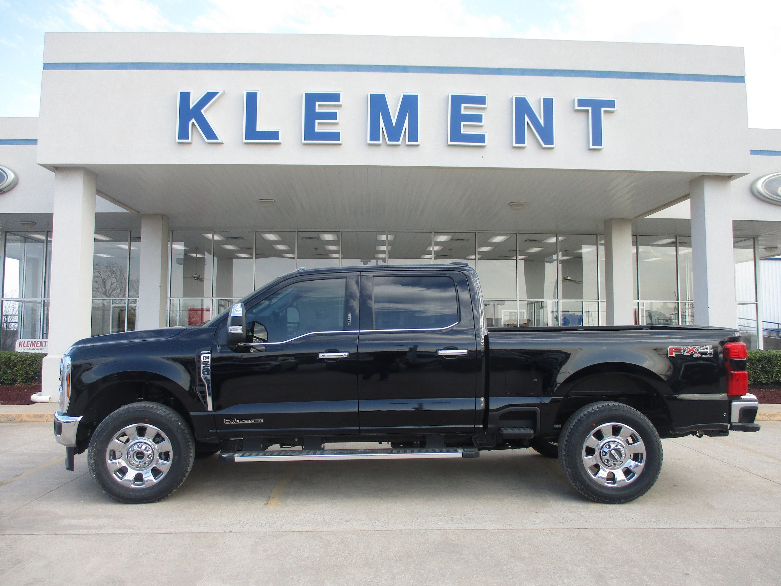 New 2026 Ford F250 Lariat w/ Chrome Package