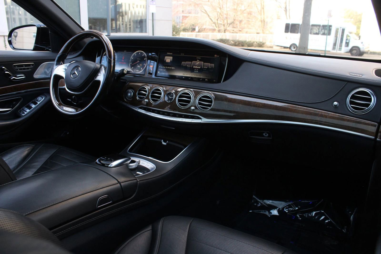 Used 2015 Mercedes-Benz S 550 4MATIC Sedan image 29