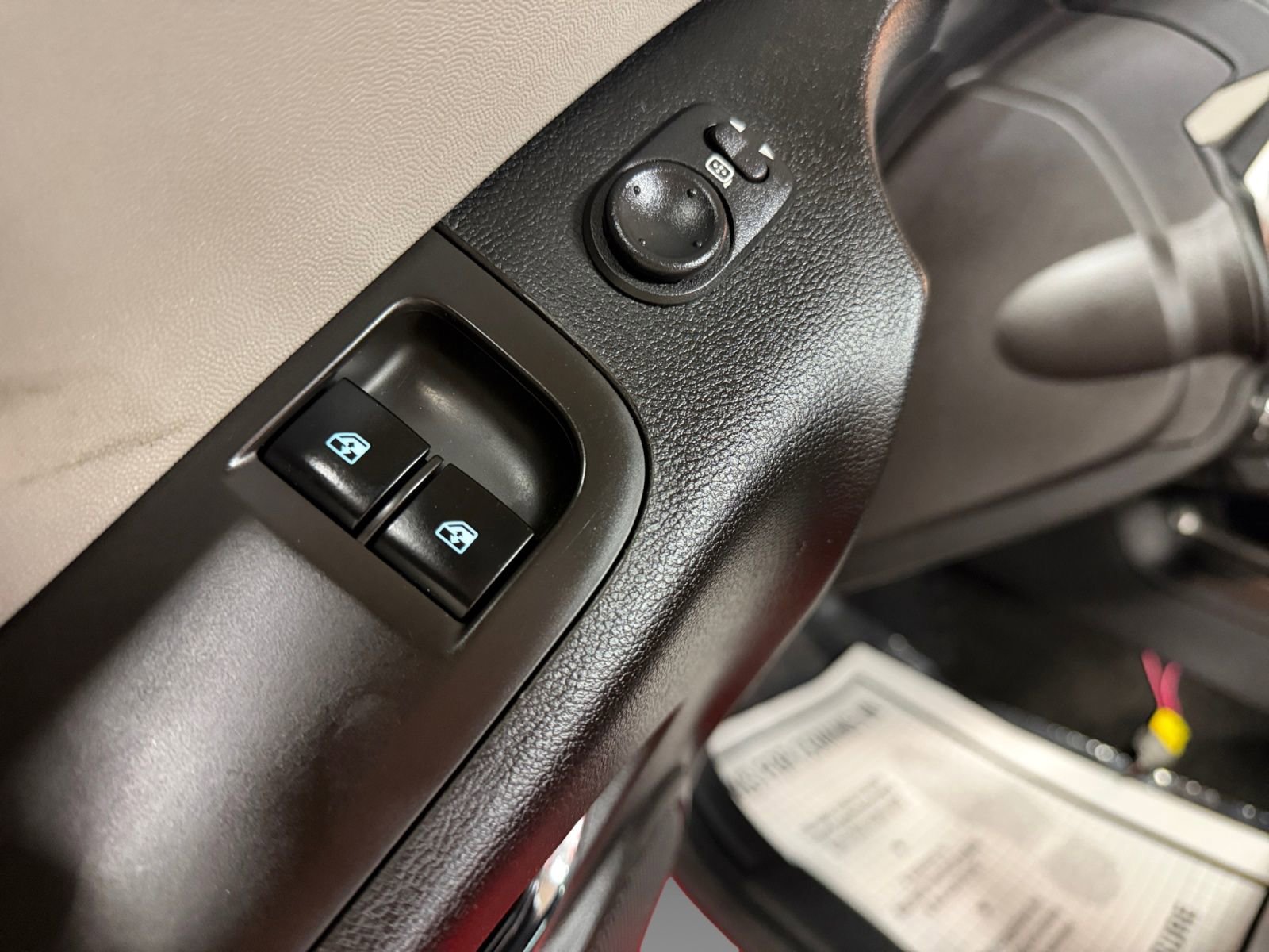 Used 2010 Chevrolet Camaro LS RWD image 36