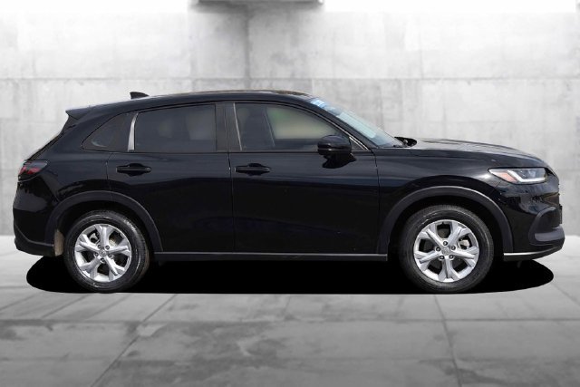 Certified 2025 Honda HR-V LX image 5