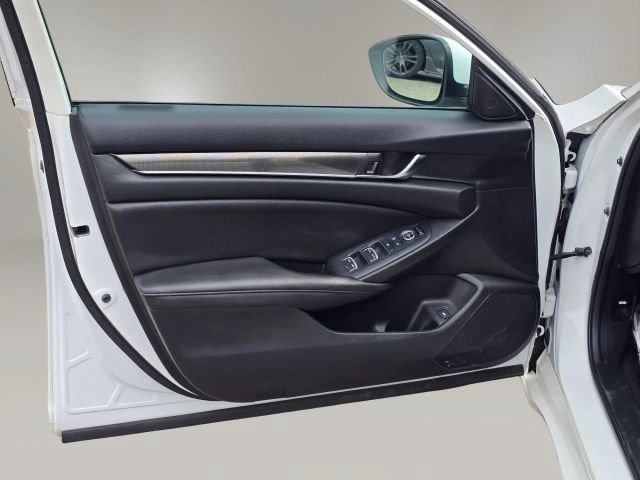 Used 2020 Honda Accord Sport image 10
