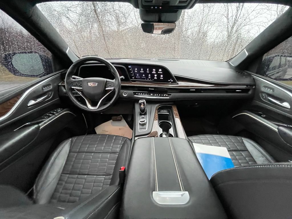 Certified 2022 Cadillac Escalade Sport Platinum w/ LPO, ONYX Package image 33