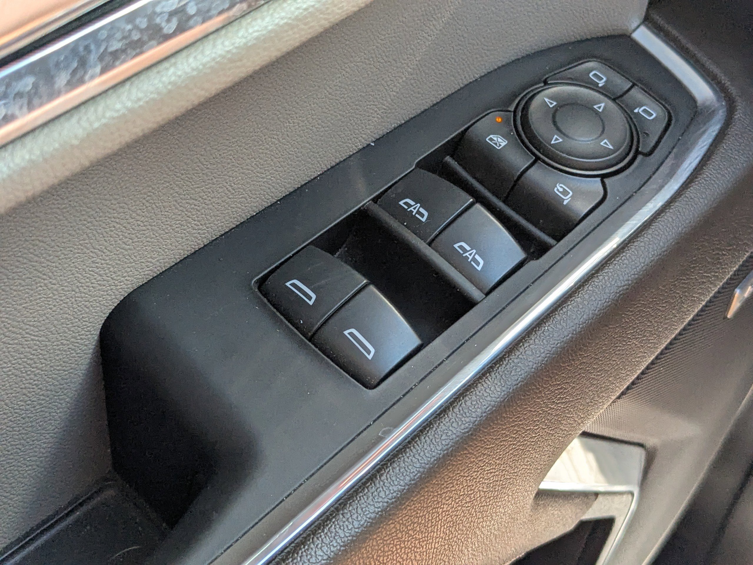 Used 2022 GMC Sierra 1500 SLT w/ SLT Premium Plus Package image 23