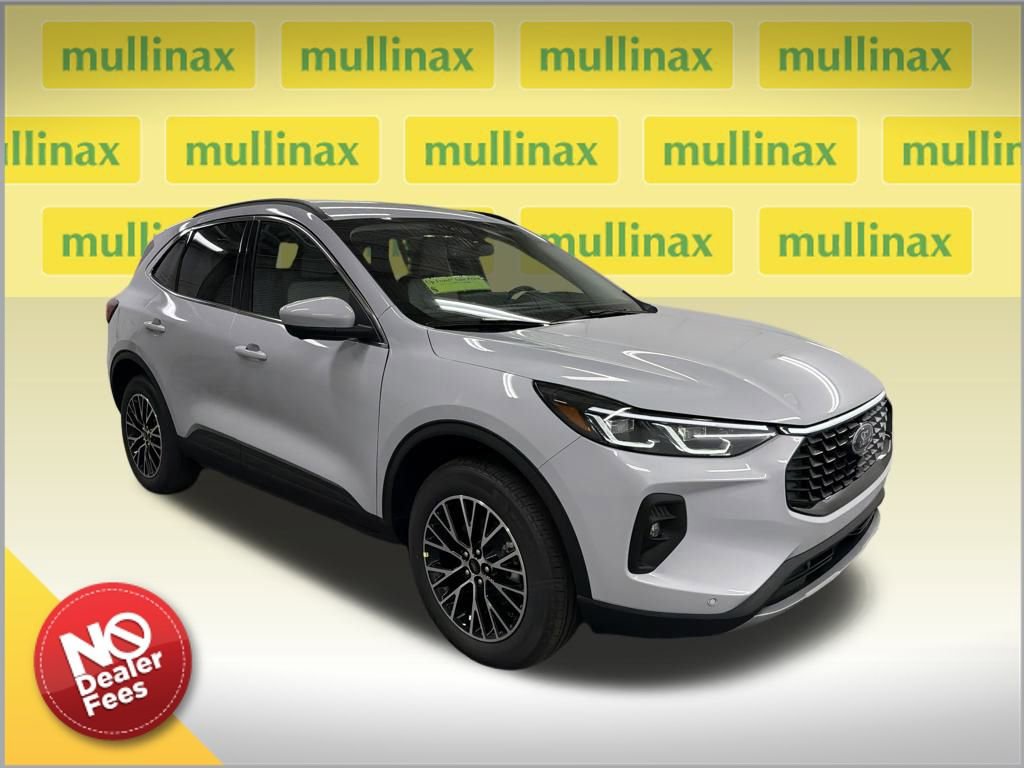 New 2026 Ford Escape SE w/ PHEV Premium Package