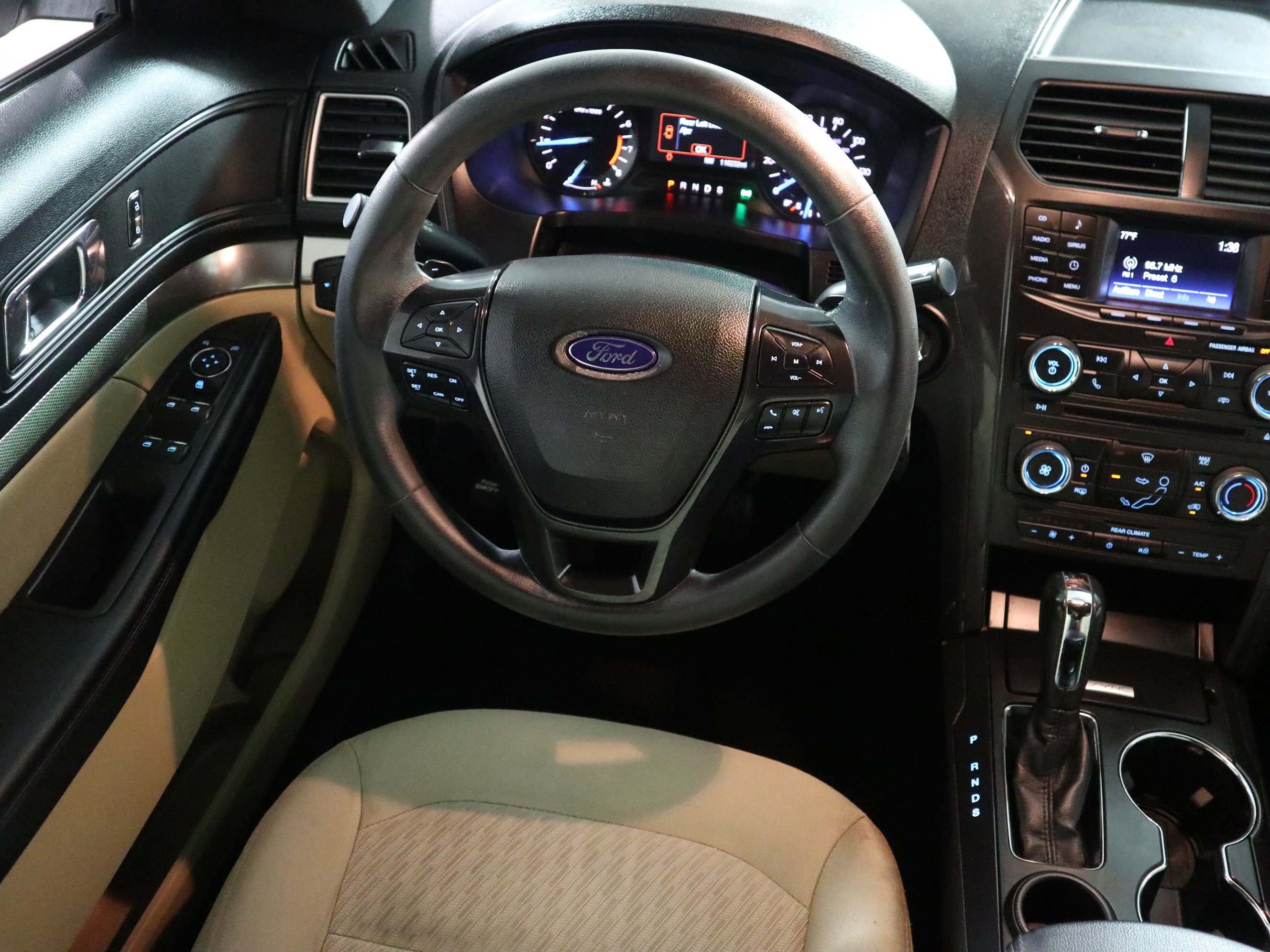 Used 2017 Ford Explorer FWD image 16