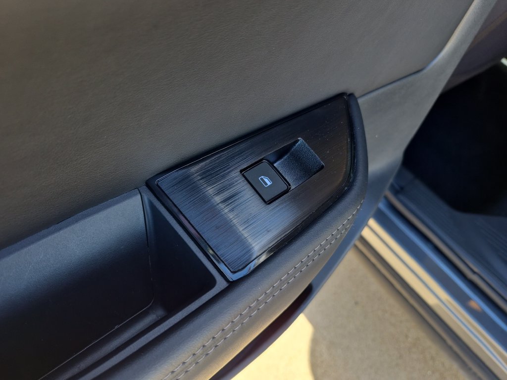 Certified 2026 Nissan Rogue SV FWD image 15