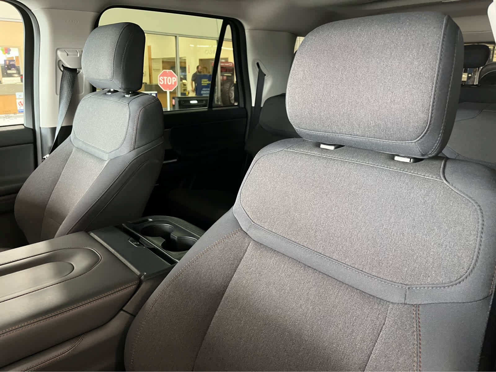 Used 2025 Ford Expedition Max Active AWD/4WD image 19