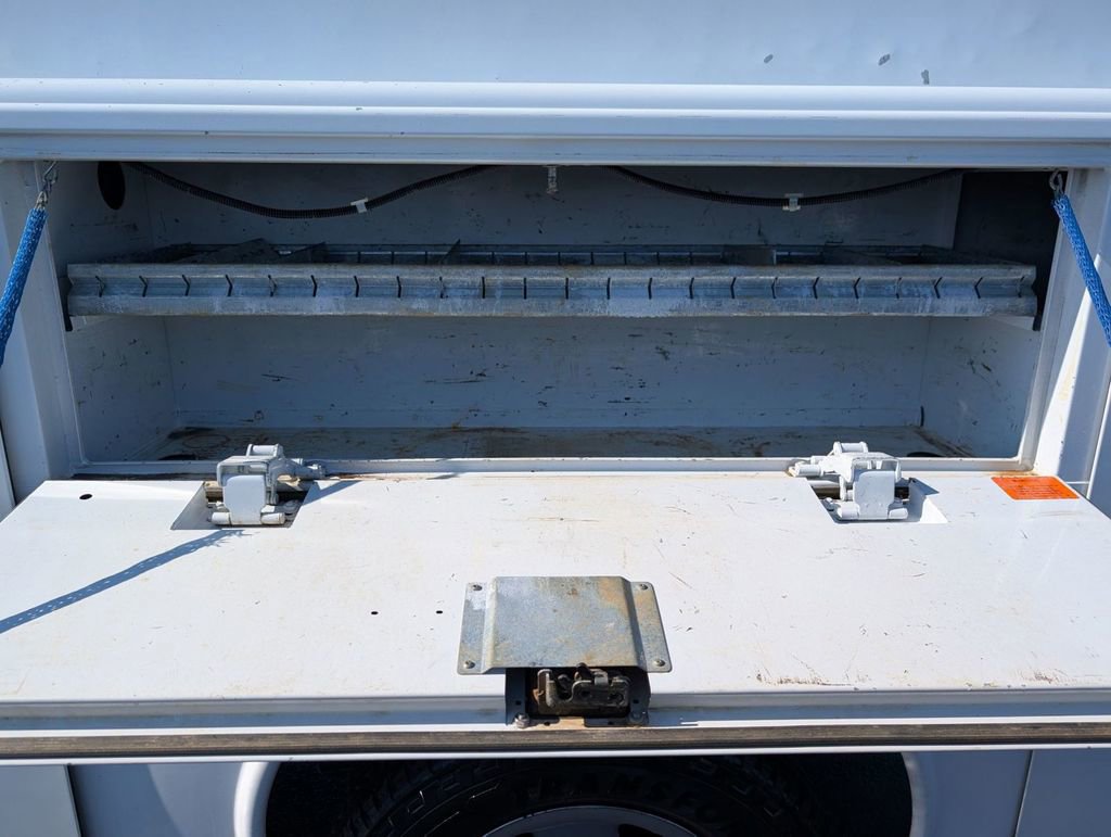 Used 2009 Ford F350 XL image 35