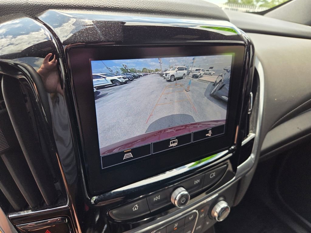 Certified 2023 Chevrolet Traverse LT FWD image 33