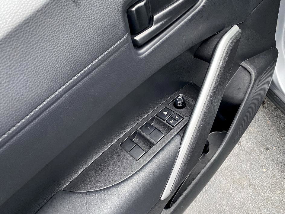 Certified 2025 Toyota Corolla Cross AWD Hybrid image 10