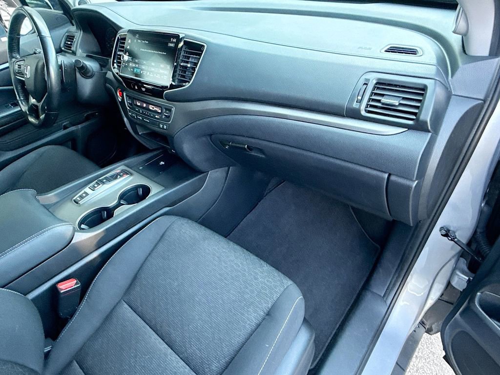 Used 2024 Honda Ridgeline Sport image 34