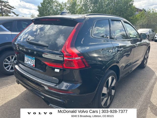 Used 2024 Volvo XC60 T8 Plus w/ Protection Package Premier AWD/4WD image 3