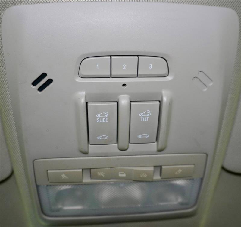 Used 2018 Buick Encore Premium image 30