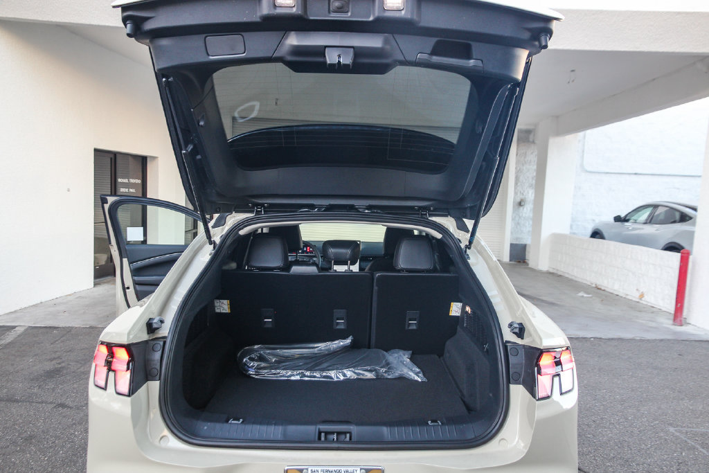 New 2026 Ford Mustang Mach-E Select RWD image 27