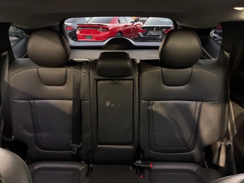 Certified 2024 Hyundai Tucson Limited AWD/4WD image 15