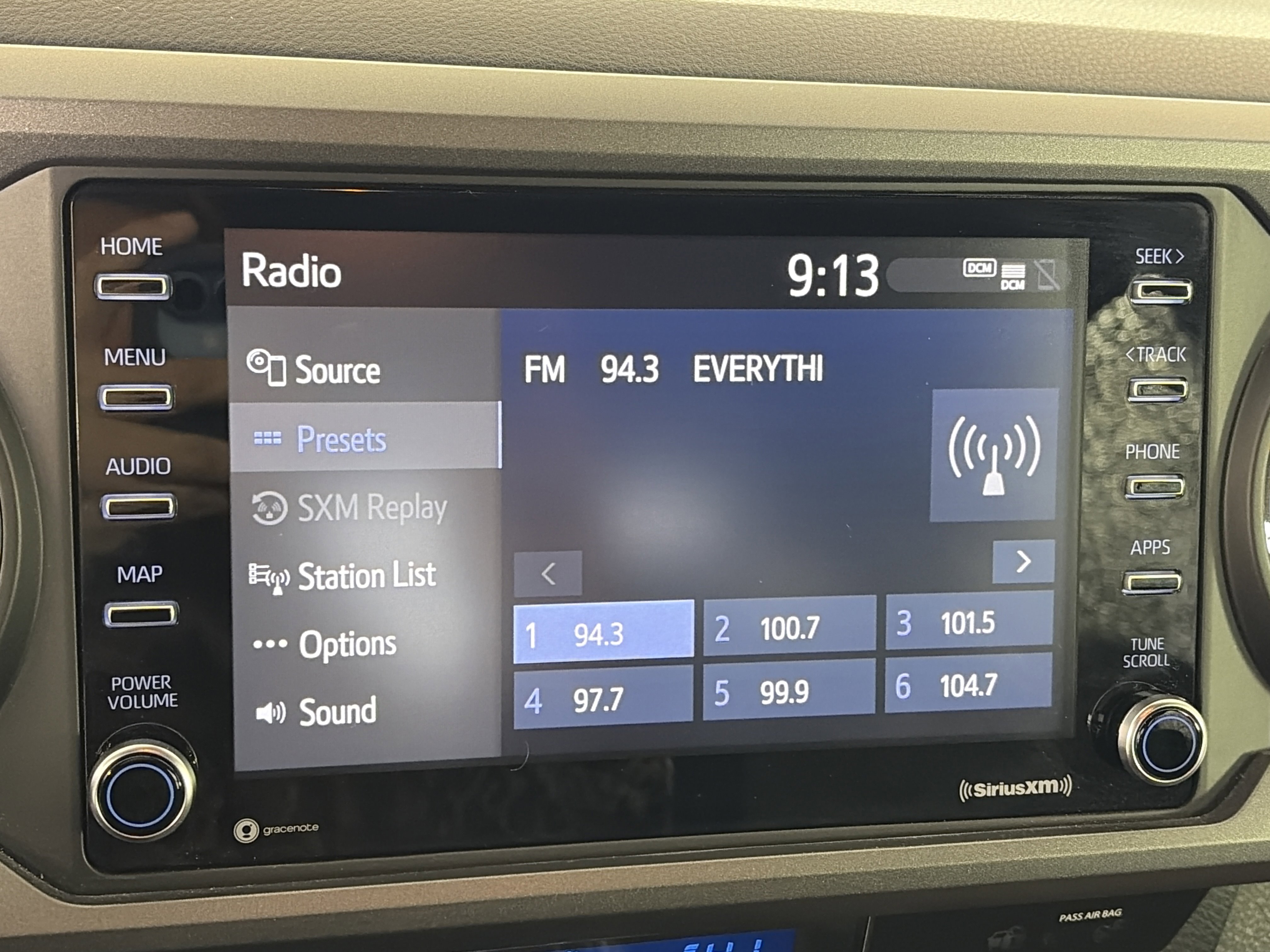 Used 2022 Toyota Tacoma TRD Sport image 21