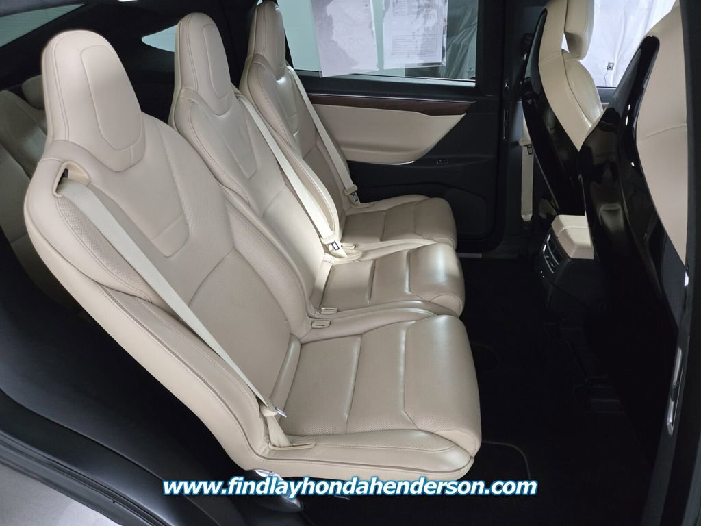 Used 2016 Tesla Model X P90D image 21