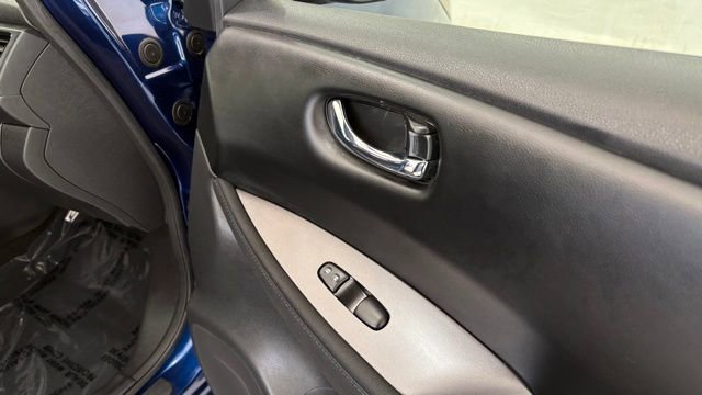 Used 2022 Nissan Leaf S image 25