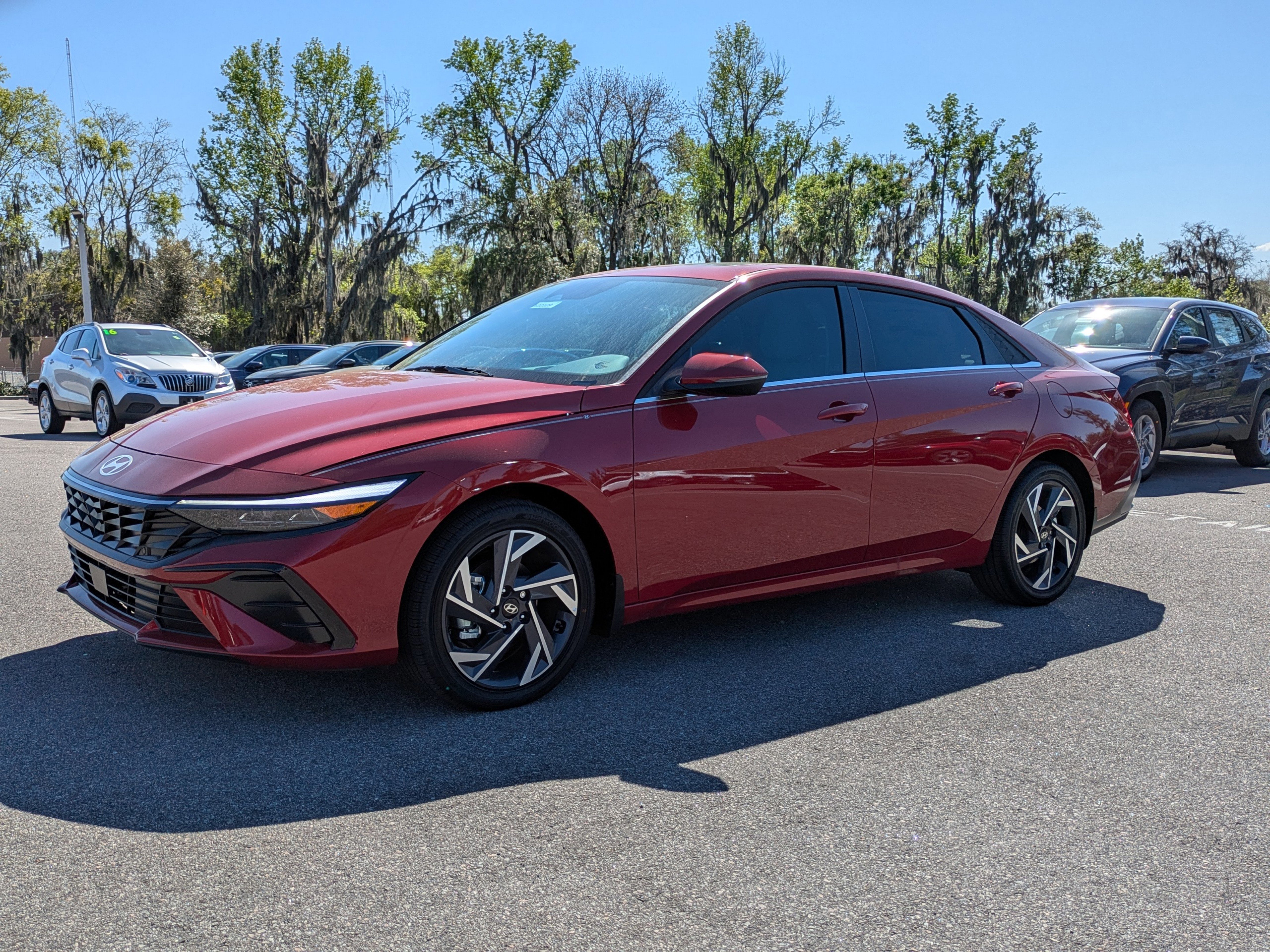 New 2025 Hyundai Elantra Limited image 10