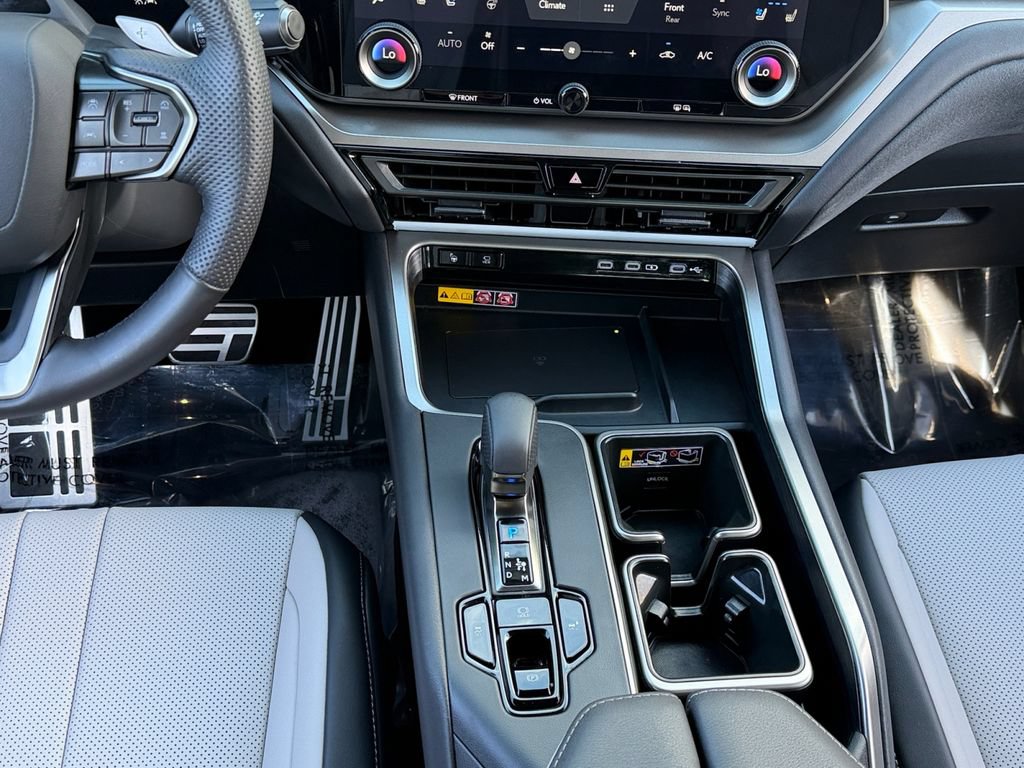 Certified 2026 Lexus TX 500h AWD w/ Technology Package image 14