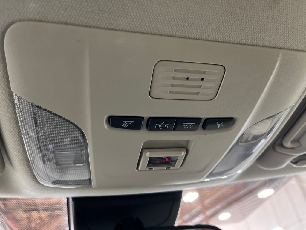 Used 2021 Toyota Corolla LE image 28