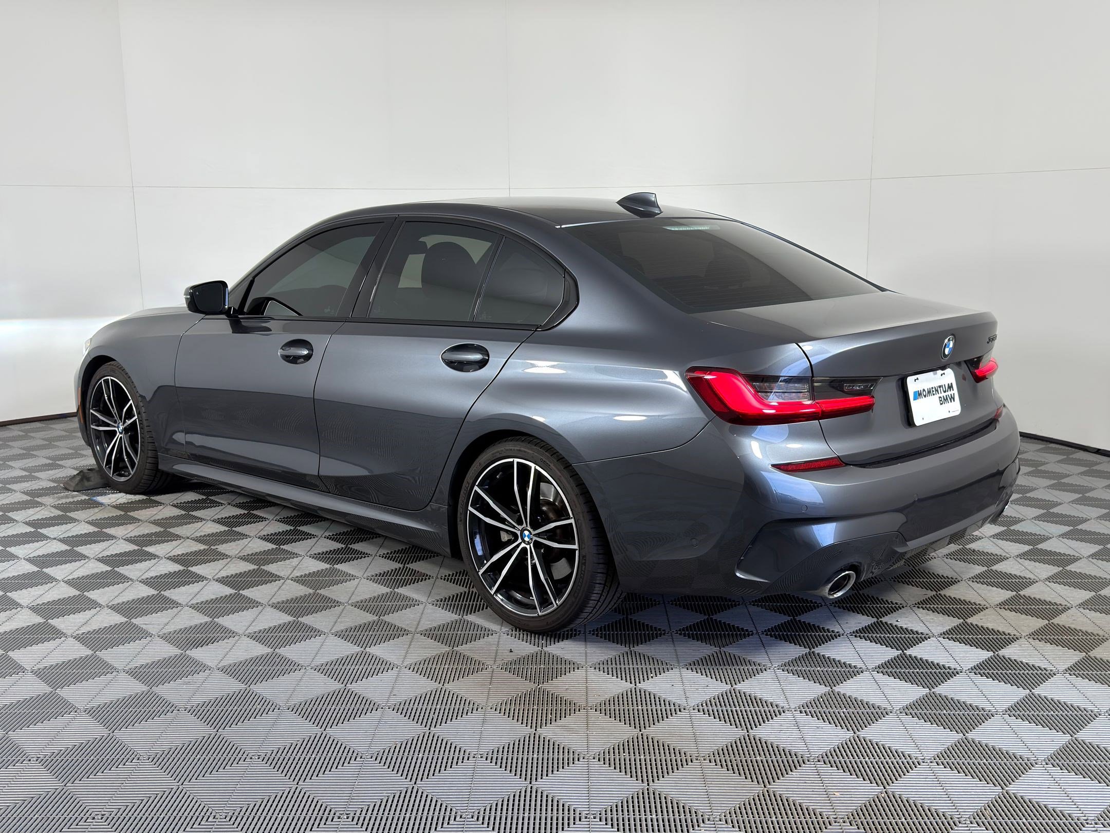 Used 2021 BMW 330i Sedan w/ M Sport Package image 3