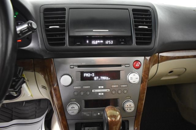 Used 2008 Subaru Outback 2.5i Limited AWD/4WD image 14