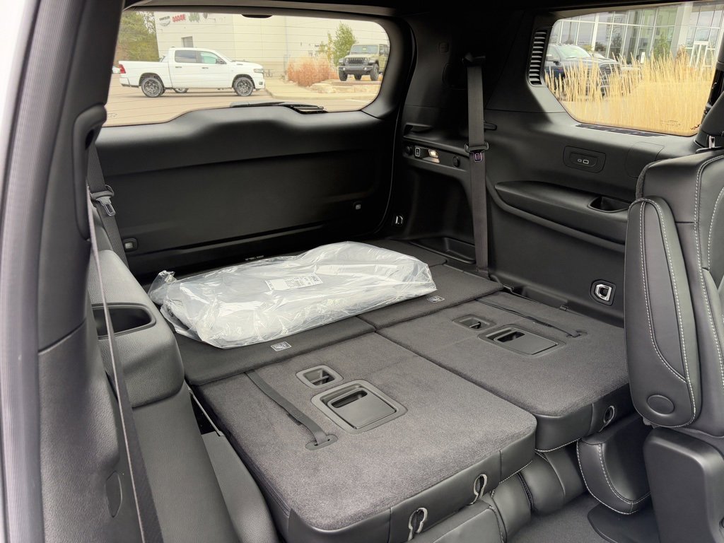 New 2025 Jeep Grand Cherokee L Limited image 13