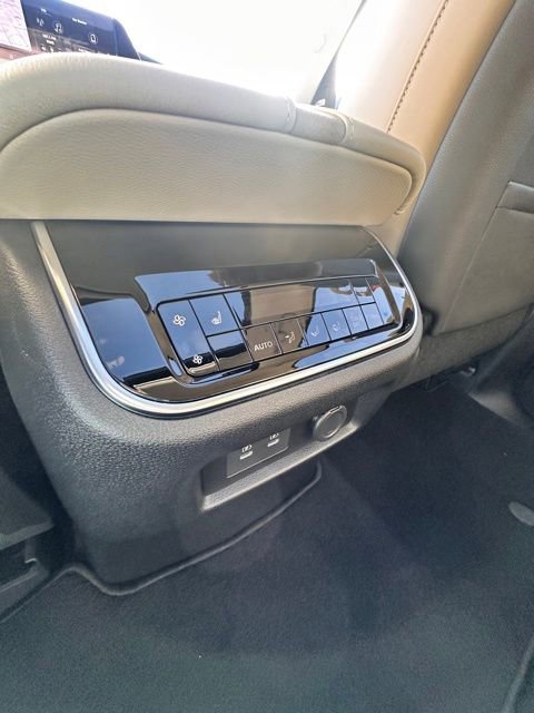 New 2026 Nissan Armada Platinum Reserve image 32