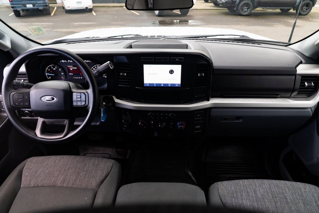Used 2024 Ford F350 XLT image 8
