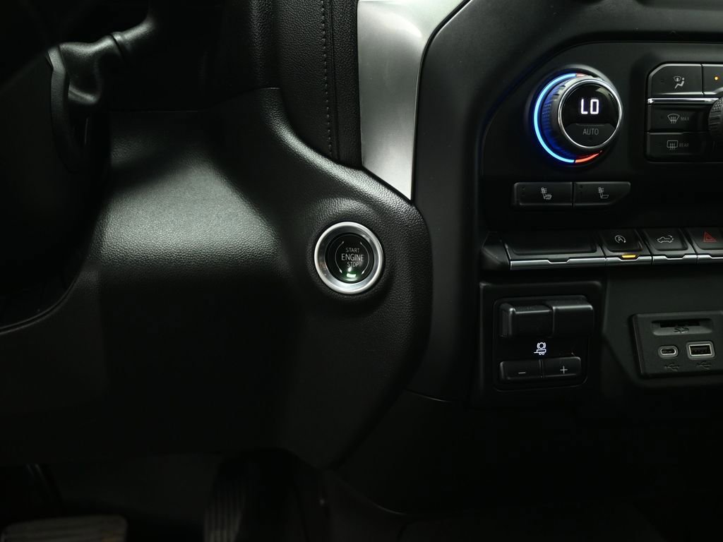 Used 2020 Chevrolet Silverado 1500 LTZ image 15